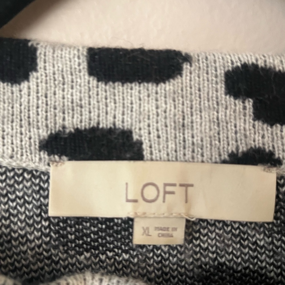 LOFT Black and gray Xl heart ❤️ Patterned Sweater- boyfriend fit. - Picture 2 of 2